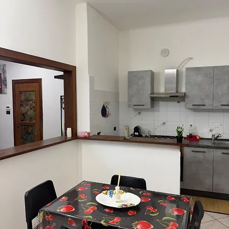 Modern Three In 5 Min To The Airport Apartman