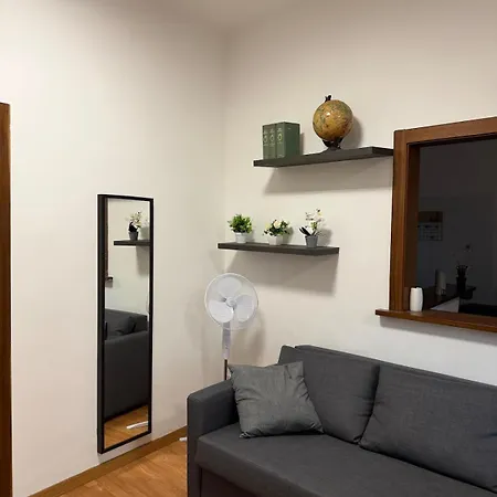 Modern Three In 5 Min To The Airport